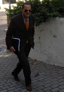 JUZGADOS. Muñoz, a su llegada a los juzgados. / JOSELE-LANZA