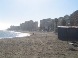 Dos tercios de las playas de Fuengirola están libres de ocupación./ F. J.