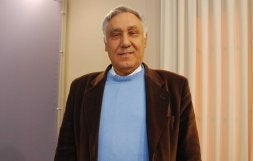 Antonio Ocón, presidente de la Peña Caballista de Vélez-Málaga: «Queremos poner en marcha una escuela de equitación»