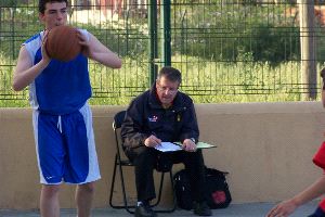 Josep Bordas analiza hoy en el CEIP Enrique Soler los métodos de defensa en el baloncesto