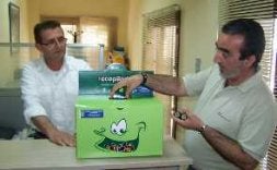 El Ayuntamiento instalará 25 contenedores para la recogida de pilas en los edificios públicos