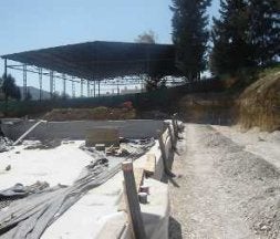 La obra de la piscina cubierta de Álora lleva año y medio parada