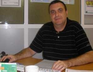 Naveros afirma que hay pocas ofertas laborales. / SUR