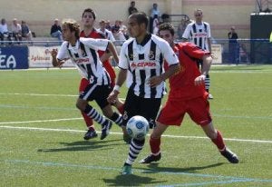 Joseph (arriba), Liam (abajo derecha) y George (abajo izquierda). /D.L.