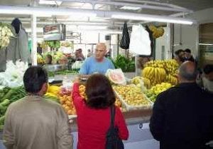 Mide los ingresos por habitante en un año. /SUR