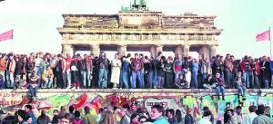 La Puerta de Brandenburgo, una vez desaparecido el Muro.