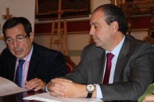 El alcalde, Ricardo Millán, junto al presidente del club en su última comparecencia conjunta. ::                             A. F.