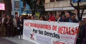 Protesta de Metalsa en la Plaza Alta el pasado 26 de febrero. ::
V. L.