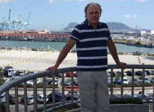 Rafael Rosselló indaga en el narcotráfico en su último libro