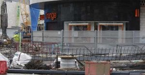 El comercio afectado se encuentra en la Explanada de la Estación, en los locales donde antes estaban los multicines América. ::                             ANTONIO SALAS