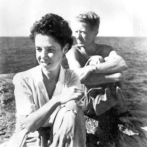 Paul Bowles y Jane Auer, su esposa. :: REUTERS