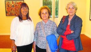 Elvira Carrera, Violeta Fortes y Antonia Guillén, vocales de la Asociación de Artistas Plásticos de Málaga (Aplama). ::
B. H.