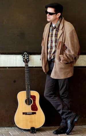 Santiago Auserón ha rescatado a Juan Pedro para un nuevo proyecto musical. ::                             SUR