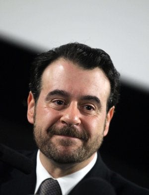 Carlos Álvarez: «No pienso tirar la toalla porque sé que puedo volver a cantar»