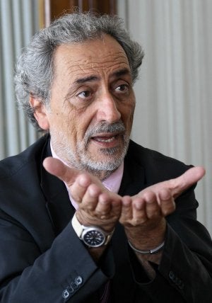 Chamizo, durante la entrevista previa a su ponencia en el Colegio de Abogados. ::
ÁLVARO CABRERA