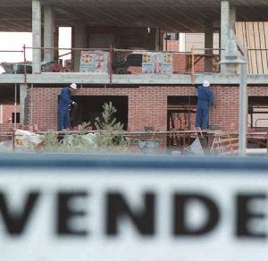La construcción, bajo mínimos