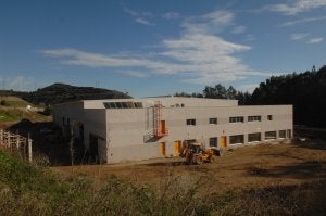 La parcela donde se asienta la nave de servicios operativos es uno de los bienes recuperados. ::
JOSELE-LANZA