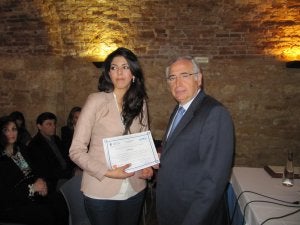 Juan José Imbroda y una de las alumnas del curso. ::
SUR
