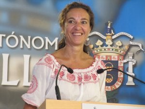 Esther Donoso, consejera de Contratación en funciones. ::
SUR
