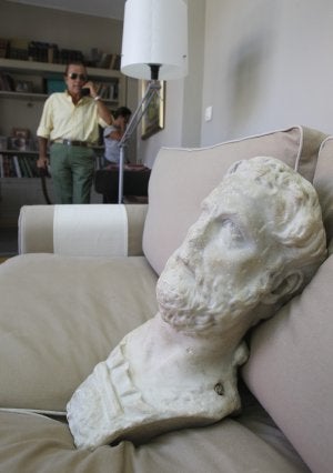 Imagen de la figura, que representa al emperador Antonino Pío. :: SALVADOR SALAS
