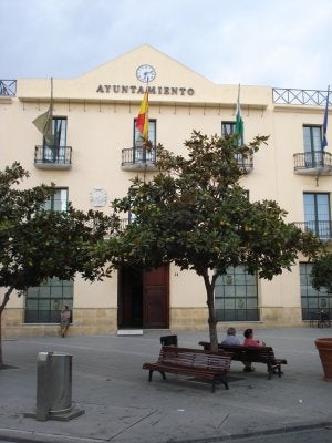 El TSJA decide embargar bienes al Ayuntamiento de Vélez por valor de 307.000 euros