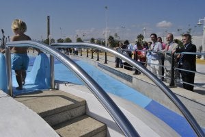 Inauguran un parque junto a la playa de la Misericordia