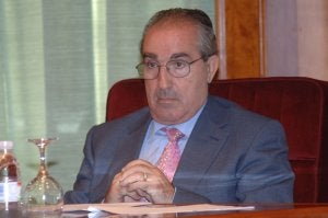 Juan Antonio Castro se despidió ayer en el pleno. ::
JOSELE-LANZA