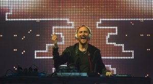 El DJ y productor musical David Guetta deleitará a los amantes de la música 'house' durante dos horas.:: Sur