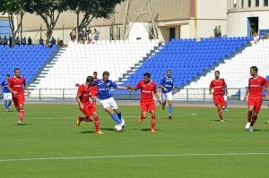 Un Écija con dos caras logra un empate frente a un Melilla que se desinfló (1-1)