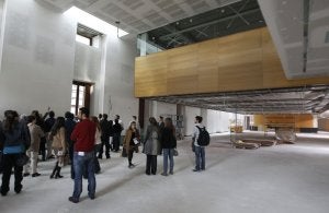 El palacio de la Aduana ofrecerá más de 18.000 metros cuadrados para albergar las colecciones del Museo de Málaga. ::                             SALVADOR SALAS