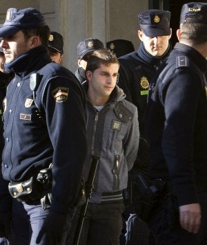 El asesino de Marta del Castillo, Miguel Carcaño, durante la celebración del juicio. ::
EFE
