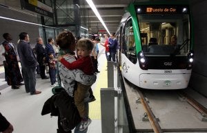 El metro no contratará al personal hasta que no lleguen los 46 millones de la UE