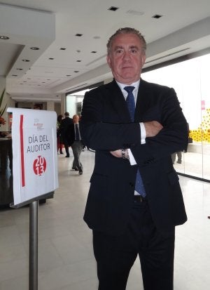 Eduardo Molina: «Hay muchos ayuntamientos que no presentan cuentas»