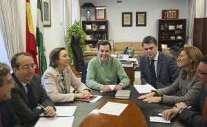 El candidato a la presidencia del PP-A, Juan Manuel Moreno Bonilla, ayer durante la reunión con el grupo parlamentario popular en Sevilla. :: Efe