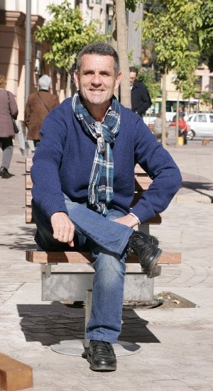 Juan Pardo, en la calle Tomás Heredia :: Fernando González