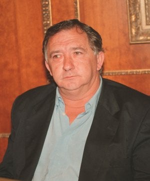 Esteban Guzmán Lanzat, cuando era concejal del GIL. ::                             JOSELE-LANZA