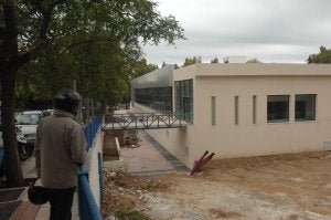 La concesionaria del centro deportivo de Miraflores retoma las obras para abrir en 2015