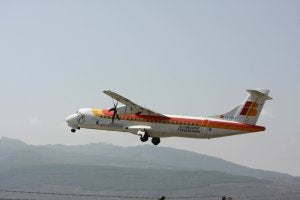 Air Nostrum retoma la ruta Melilla Sevilla con dos vuelos semanales