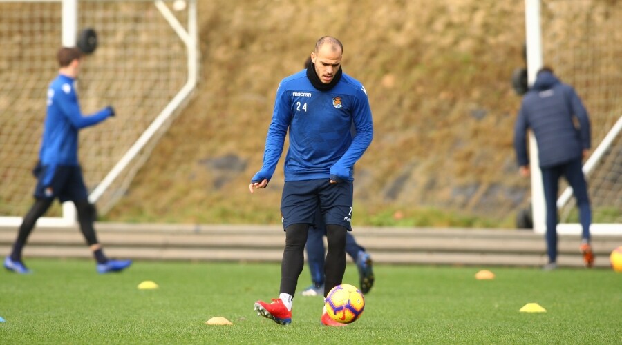 La Real Sociedad ha completado esta sábado la última sesión preparatoria antes de recibir al Huesca este domingo en Anoeta. 