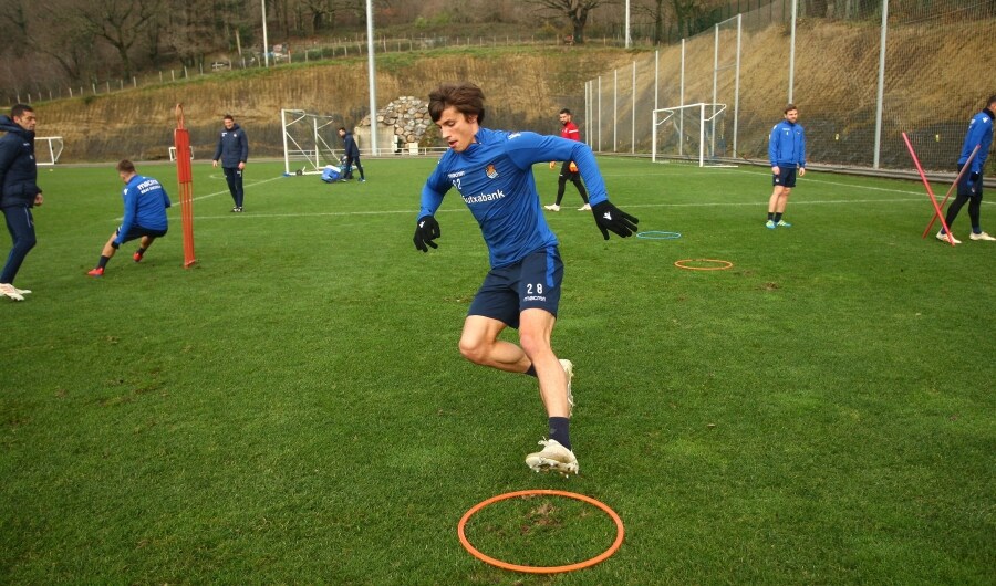 La Real Sociedad ha completado esta sábado la última sesión preparatoria antes de recibir al Huesca este domingo en Anoeta. 