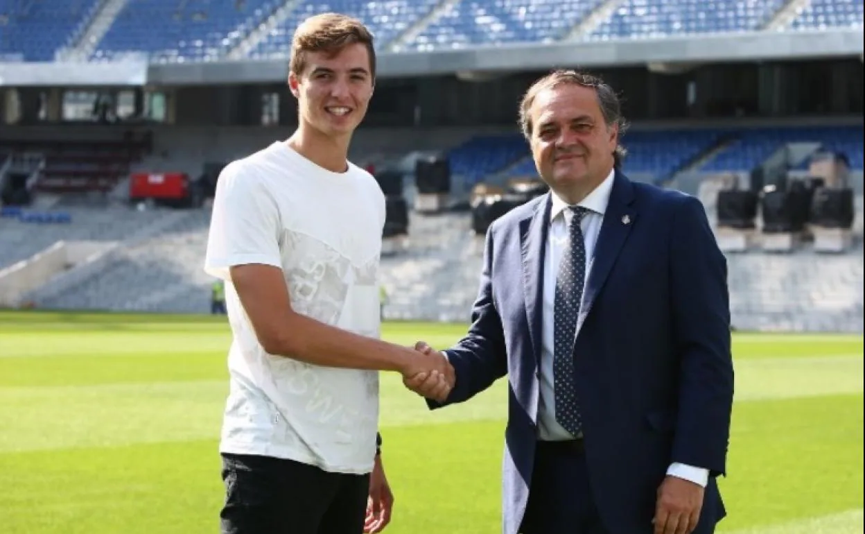 Pacheco junto a Jokin Aperribay en Anoeta