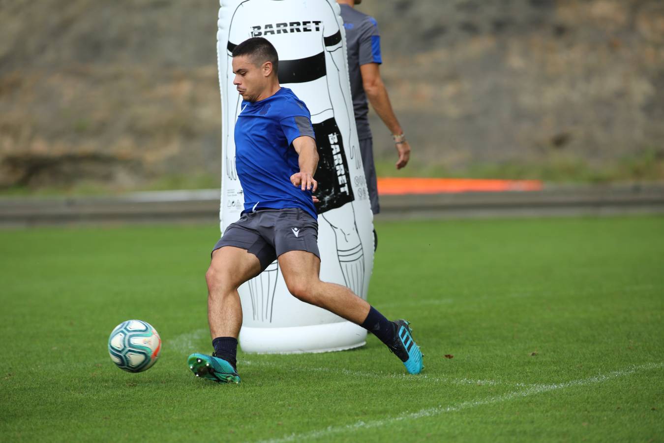 Tras el triunfo de la Real Sociedad en el nuevo Anoeta frente al Atlético de Madrid, el equipo ha vuelto a entrenarse en Zubieta. 