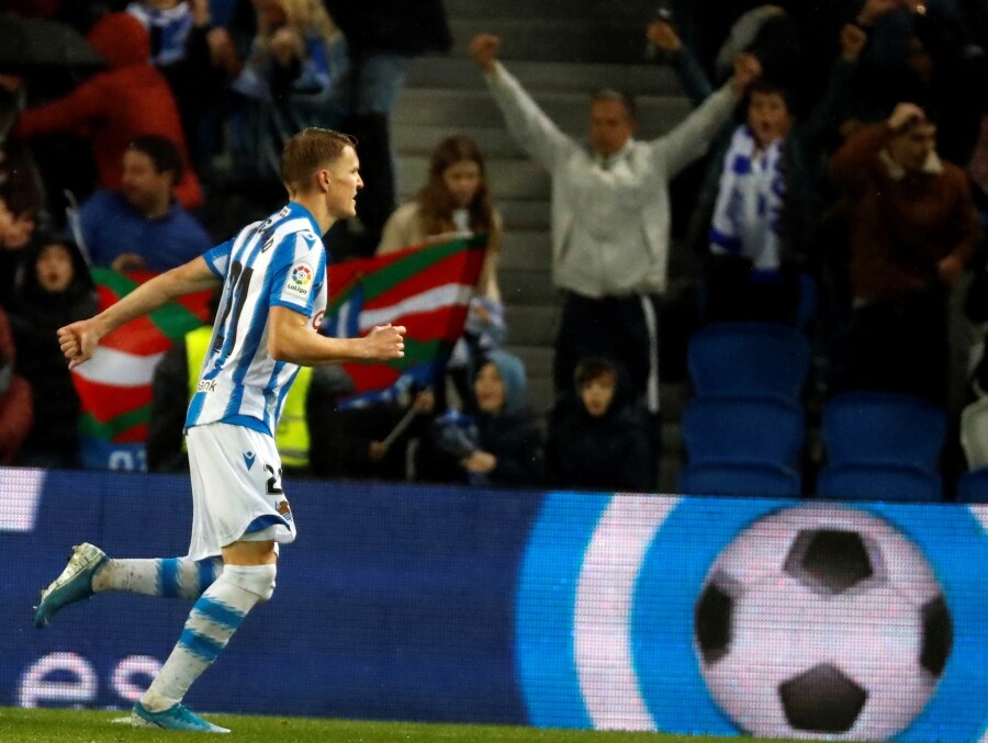 La Real Sociedad vence 4-1 al Eibar en el Reale Arena. 