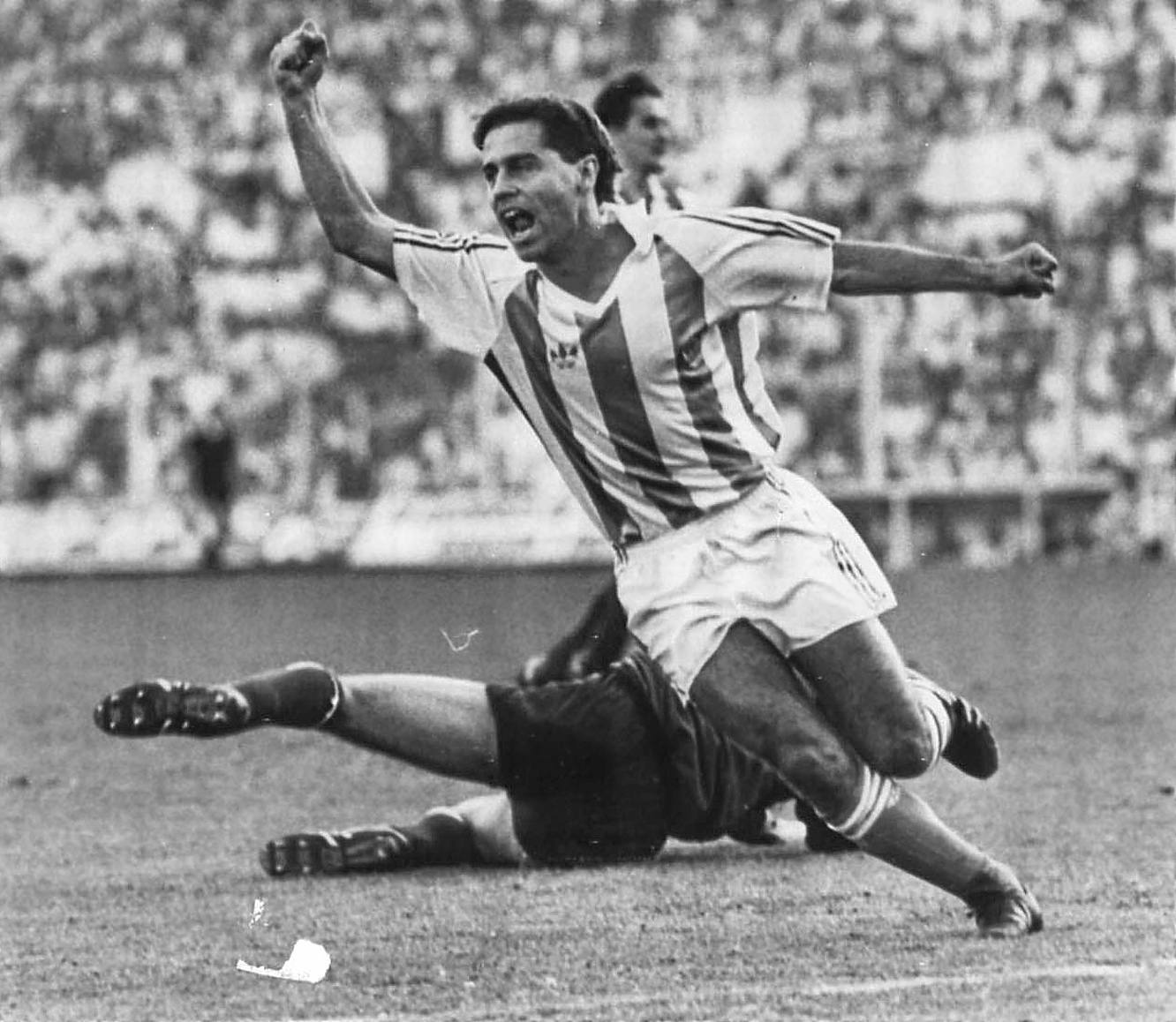 López Ufarte celebra el gol con el que abrió el marcador.