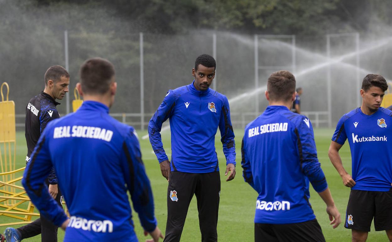 Isak, durante un entrenamiento esta semana en Zubieta. 