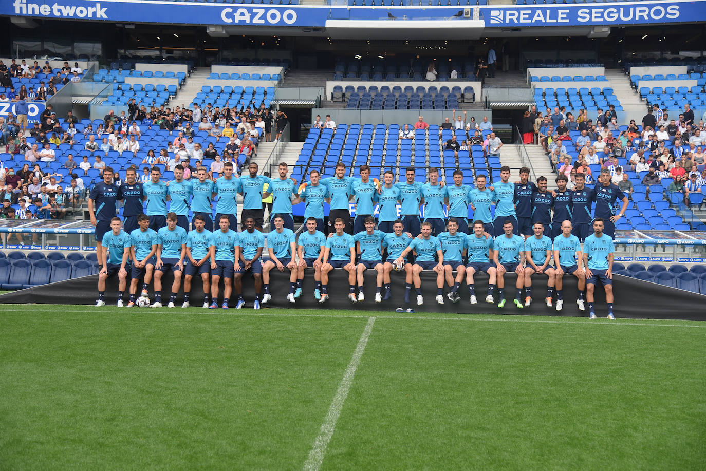 Fotos: Así ha sido el primer entrenamiento de La Real Sociedad en el Reale Arena