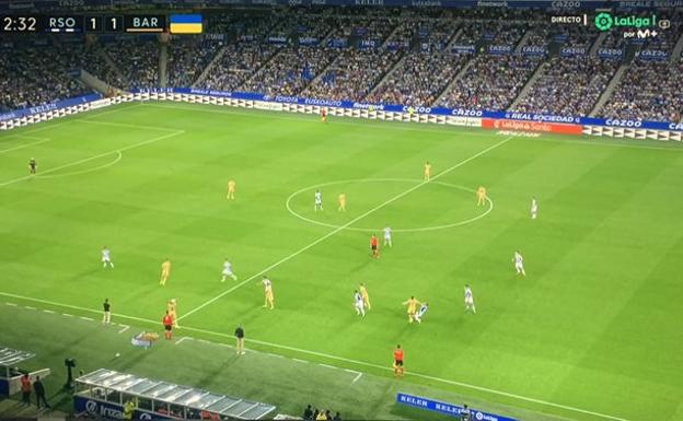 Imagen emitida del codazo durante el partido.