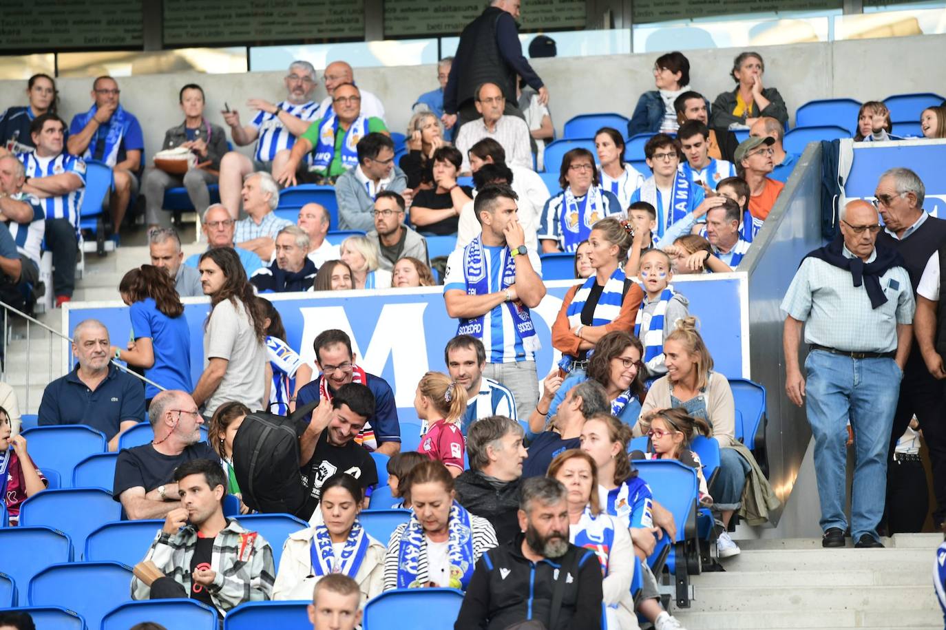 Fotos: ¿Has estado en el Reale Arena? ¡Búscate en la grada!