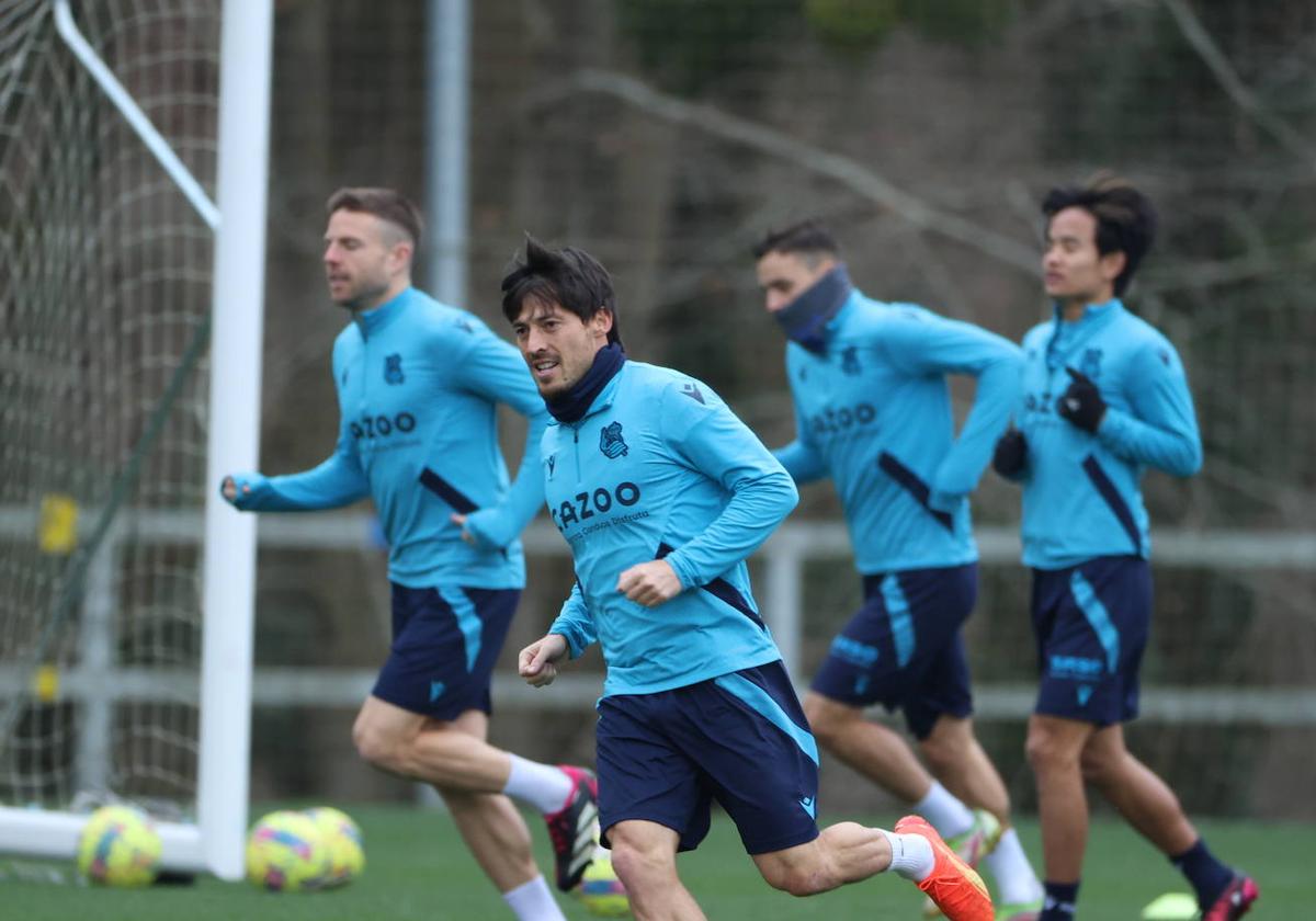 David Silva vuelve a la convocatoria para recibir al Cádiz