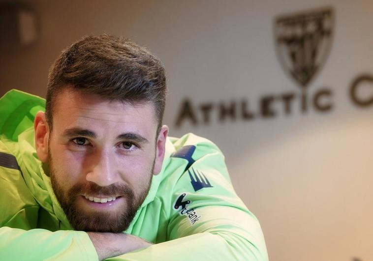 Unai Simón: «No les quema el balón. Nos va a tocar correr como demonios»